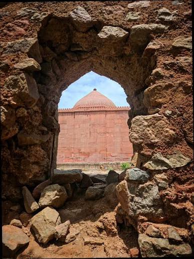 A Past and Present view of Chauburji, It is a four-domed Tughlaq-era building said to be built by Firoz Shah Tughlaq. However massive damage during the 1857 uprising and its nineteenth-century restoration