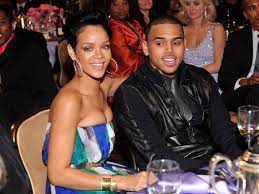 Chris Brown y Rihanna, cara a cara en los Grammy tres años después