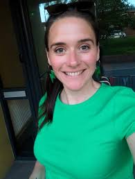 Meet the face behind Fuzzy Penguin🐧❤️ Some of you may already know me but  for those that don't..... Hey I'm Charlie ❤️ I have a young family that is  full to capacity