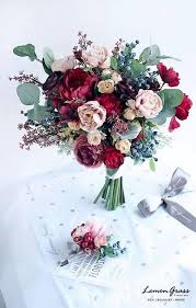 Common flowers o lilies o gerberas o tulips o gladioli o dahlias o chrysanthemums o carnations o freesias o orchids o bird of paradise o. 27 The Do This Get That Guide On Wedding Flowers Fall Centerpieces Receptions 82 Inspirabytes Com Cheap Wedding Flowers Wedding Flower Arrangements Bridal Bouquet Fall