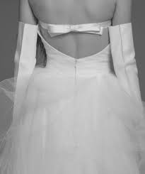 Enter & enjoy it now! Vera Wang Bride Bridal Fashion