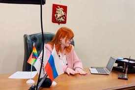 Политика выборы видео длиннопост дарья беседина. Bb Lv Moskovskij Deputat Darya Besedina Razmestila V Dume Raduzhnyj Lgbt Flag