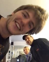 We were a bit late for my cousins birthday but we wanted to make this.  #happybirthday @dacjess24