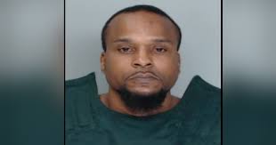 Larry Moore pleads guilty to murders of two women