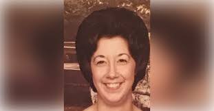 Kathleen Dillard's Instagram, Twitter & Facebook