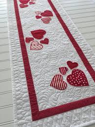 Valentine Quilted Table Runner With Appliqued Hearts In Red And White Heavily Quilted Sew You Like It Valentine Table Runner Holiday Table Runner Quilted Table Runner