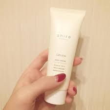 𓍯 気になってた shiro めちゃくちゃ いい香り ベタベタしないし 香りもそこまで強くない いい香りすぎて ずっと 手 クンクン してしまう 笑 シロ savon サボン handcream ハン hand