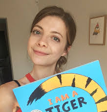 Julia Seal's Instagram, Twitter & Facebook