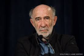 Galeria de fotos e vídeos da entrega do Prémio Igrejas Caeiro 2023 a José  Nuno Martins -