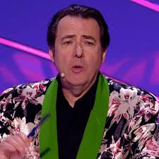 It is based upon a south korean program of the same name, developed by munhwa broadcasting corporation. The Masked Singer Uk Jonathan Ross Has Fans In Stitches With Joke About Hemel Hempstead Hertslive