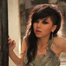 Listen to 邓紫棋- 存在by Mr_Spark in real playlist online for free