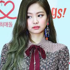 According to korean's standards of beauty, she is the most attractive member of blackpink. Jennie Blackpink Eyes Blackpink Reborn 2020
