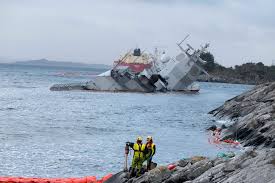 Filter the results based on the photo properties. Politiet Vurderer Foretaksstraff For Forsvaret Og Kystverket Etter Helge Ingstad Ulykken