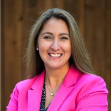 I am absolutely thrilled to announce that I have accepted a full-time offer  with Fidelity Investments as an Investment Solutions Representative! I want  to give a big thanks to Kaylee M. Thomason… |