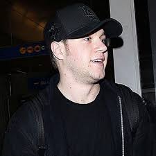 Niall Horan goes from blonde to brunette and One Direction fans can't  handle it