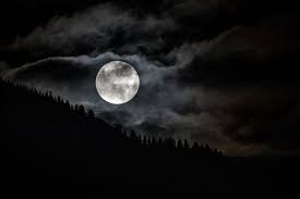 Untitled from full moon in aries (vollmond im widder). Vollmond Wolken Am Himmel Ist Supermond Uberhaupt Zu Sehen Region Land Schwarzwalder Bote