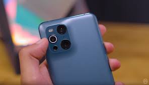 The oppo find x3 pro is the latest premium flagship phone from the chinese oem, and its first snapdragon 888 phone. Oppo Find X3 Pro Smartphone Gets Unboxed Video Geeky Gadgets