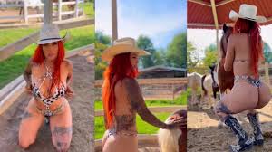 Video: Joven abre OnlyFans para rescatar caballos de Puebla 🤠 – Publimetro  México