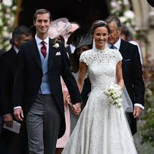 Tatsächlich hat sie in ihrem privatleben ziemlich genügsame kleidung an. Live Ticker Hochzeit Von Pippa Middleton Fotos Der Braut Und Von Kate Boulevard