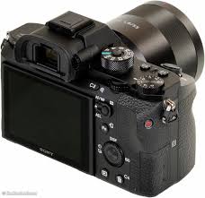 Ive been trying to swipe upward my memory card… Sony A7r Ii Review