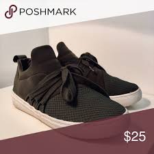 Steve Madden Olive Green Sneakers Size 6 Worn 5x Steve Madden Shoes Sneakers Olive Green Sneakers Sneakers Green Sneakers