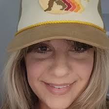 Everything to know about #SabrinaCarpenter's new album, 'Man's Best  Friend,' at the link in the comments.