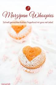 Rezept Fur Marzipan Whoopie Pies Aus Der Hand Direkt Ins Herz Rezept Marzipan Rezept Kuchen Rezepte Susse Backerei