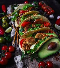 Tortilla Saltletts Falafel Wraps Mit Hummus Pikant Mit Bildern Falafel Wrap Falafel Vegetarisches Essen