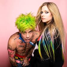The two musicians are dating each other. Pin By El Zakopalova On Avril Lavigne In 2021 Mod Sun Avril Lavigne Avril Lavigne Now