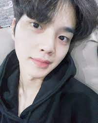 Song kang is a rookie actor born in 1994 and part of one of the biggest talent management agencies in korea: Daily Song Kang On Twitter The Cutest ì†¡ê°• Songkang