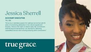 Sarah Newmark's Instagram, Twitter & Facebook