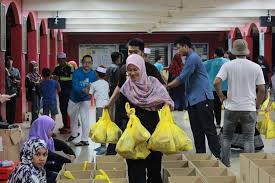 Sebagai sebuah badan bukan kerajaan, medicom malaysia amat memerlukan sumbangan tenaga daripada sesiapa sahaja yang sanggup menginfaqkan tidak kira apa sahaja profesion anda, tenaga anda amatlah dihargai dan sangat diperlukan. Apa Sebenarnya Peranan Saya Sebagai Volunteer Muslim Volunteer Malaysia Mvm
