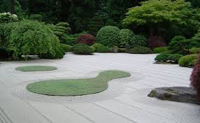 Mit einem pool im garten fühlt sich jeder tag wie urlaub an und du musst zum schwimmen nicht mehr in ein überfülltes, lautes freizeitbad. Kreative Ideen Wie Man Sand Bei Der Gartengestaltung Verwenden Kann