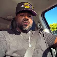 Something 𝐁𝐈𝐆 (7'5" to be exact) is coming to Galen Center next season 👀