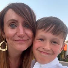 Congratulations to Bethany Melvin who has won our Peterson Talent of the  Month award for October, the first ever award for the Girls Academy 👏  Thank you to Peterson for their support