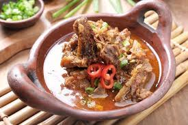 Jadi karena bosen sama gulai kambing biasa, saya tertarik untuk mencoba gulai kambing kurma yang berasal dari aceh ini. 12 Resep Gulai Kambing Nusantara Tips Memasak Blog Ruparupa