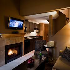 This ski hotel is 9.8 mi (15.8 km) from whistler mountain and 2 mi (3.2 km) from scandinave spa whistler. Whistler Hotels Whistler Village Boutique Hotels Executive Hotel Whistler