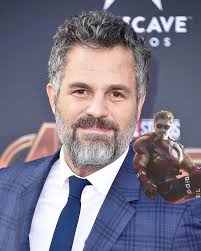 Am I late to the party? #ElizabethBanks Mark Ruffalo I see you, I salute  you, and I give you Harry