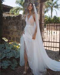 Il tuo calice non sarà mai vuoto perché io sarò il tuo vino. Scollatura Abiti Da Sposa Come Scegliere Quella Giusta Per Te