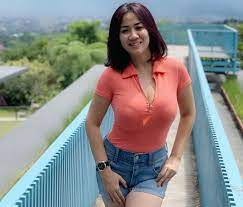 Bringing you closer to the people and things you love. Viral Di Twitter Tante Ernie Akui Terima Ratusan Dm Genit Dari Netizen Fajar