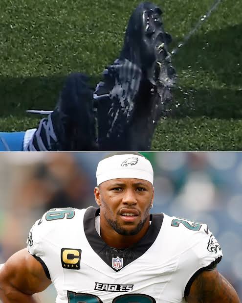 It's so hot in Tennessee for Eagles-Titans that they need to water the  cleats 😓