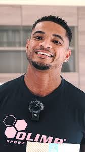 Alex Ziolkowski's Instagram, Twitter & Facebook