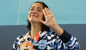 Delfina pignatiello 2021 estatura (altura): Delfina Pignatiello Subio Al Podio Y Entre Lagrimas Se Lo Dedico A Su Abuela Diario Hoy En La Noticia