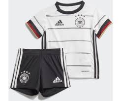 In 104 tagen wird das eröffnungsspiel der europameisterschaft 2020 zwischen italien und der türkei angepfiffen. Adidas Deutschland Heim Babykit 2020 Ab 27 49 Preisvergleich Bei Idealo De