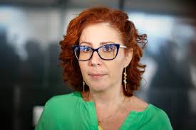 Carla zambelli vai à justiça para barrar renan na relatoria da cpi da covid. Com Covid 19 Carla Zambelli E Internada Para Investigar Doenca Autoimune Poder360