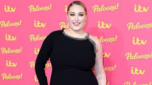 Hayley hasselhoff was born in 1990s. Mftdxyfl0vkqmm