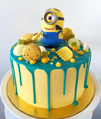 And what better way to celebrate a birthday or event for your little minion than with a minion cake! Pin On Idei