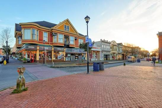 Eureka Waterfront & Old Town