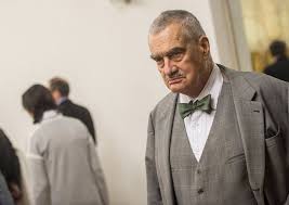 Abychom vám usnadnili vyhledávání zajímavého obsahu, připravili jsme seznam nejoblíběnějších článků s klíčovými slovy karel schwarzenberg or mlada, které hledáte. Schwarzenberg Se K Synovi Nehlasi Ale Podobu Nezapre Rika Zita Pallavicini Pro Zeny Blesk Cz