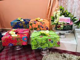 Cara untuk menggubah duit mas kahwin yang mudah dan simple #hantaranmaskahwin #diymaskahwin #diyhantaranmaskahwin. Nabilah Zainal Ø¯Ø± ØªÙˆÛŒÛŒØªØ± Hantaran Kahwin Aku Berbungkus Yang Nampak Cuma Barang Batal Air Sembahyang Mas Kahwin Dan Cek Replika Duit Hantaran Apa Yang Ada Dalam Tu Biarlah Rahsia Walaupun Berbentuk Rahsia